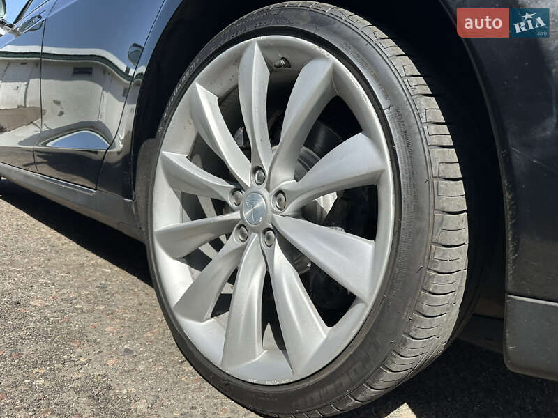 Лифтбек Tesla Model S 2013 в Одессе фото 7 Лифтбек Tesla Model S 2013 в Одессе