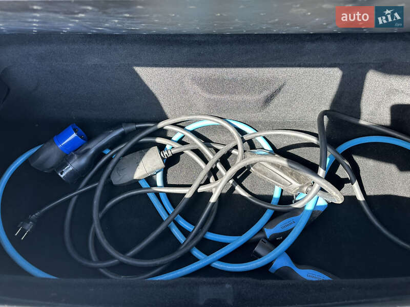 Лифтбек Tesla Model S 2013 в Одессе фото 16 Лифтбек Tesla Model S 2013 в Одессе