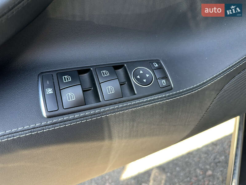 Лифтбек Tesla Model S 2013 в Одессе