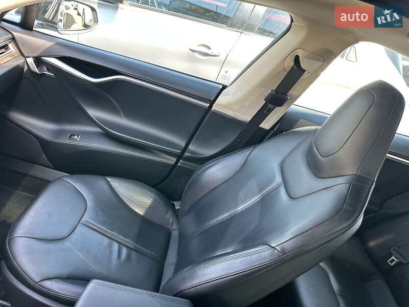 Лифтбек Tesla Model S 2013 в Одессе