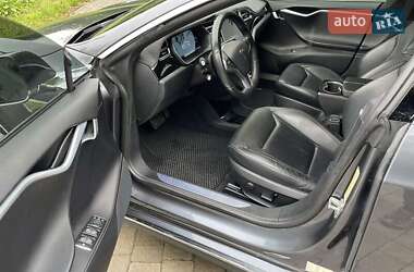 Лифтбек Tesla Model S 2015 в 