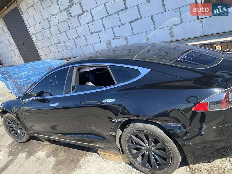 Tesla Model S 2017