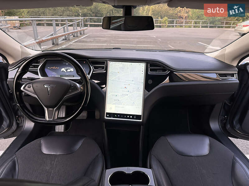 Лифтбек Tesla Model S 2014 в Киеве