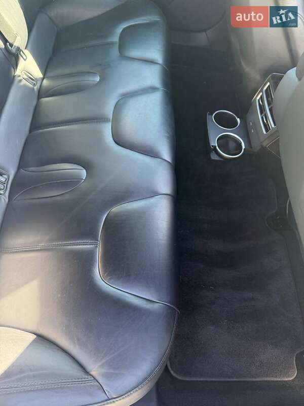 Ліфтбек Tesla Model S 2016 в Львові фото 3 Ліфтбек Tesla Model S 2016 в Львові