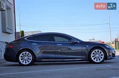 Лифтбек Tesla Model S 2018 в 