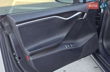 Лифтбек Tesla Model S 2018 в 
