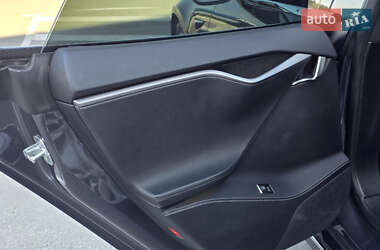 Лифтбек Tesla Model S 2018 в 