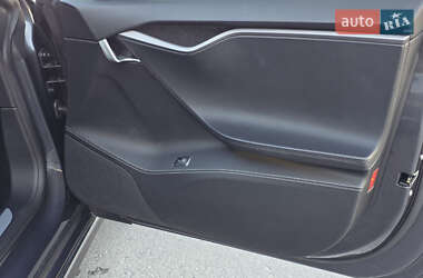 Лифтбек Tesla Model S 2018 в 
