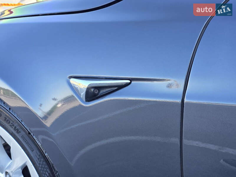 Лифтбек Tesla Model S 2018 в Тернополе