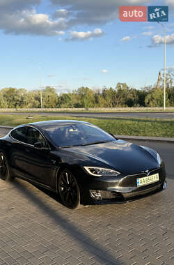 tesla model-s 2015 в Киев от профессионального продавца Анастасія