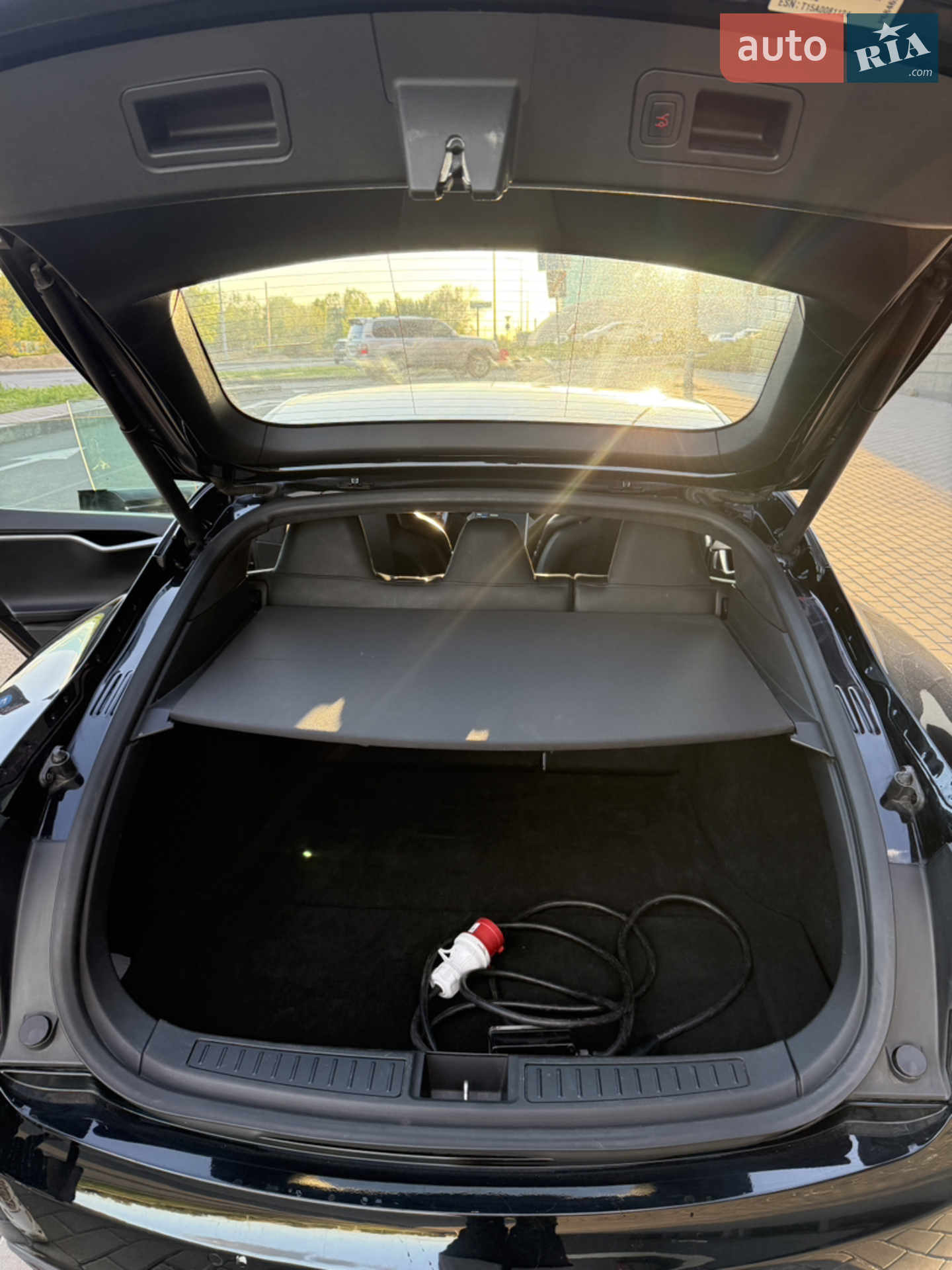 2015 Tesla Model S - мініатюра 9