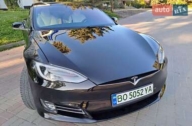 Лифтбек Tesla Model S 2020 в 