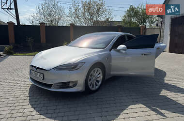 Лифтбек Tesla Model S 2017 в Владимире фото 9 Лифтбек Tesla Model S 2017 в Владимире