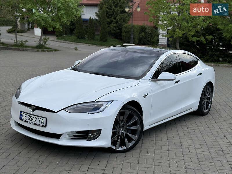 Tesla Model S 2018