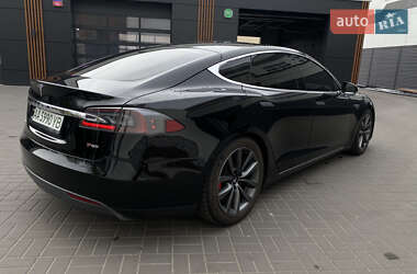 Ліфтбек Tesla Model S 2013 в 