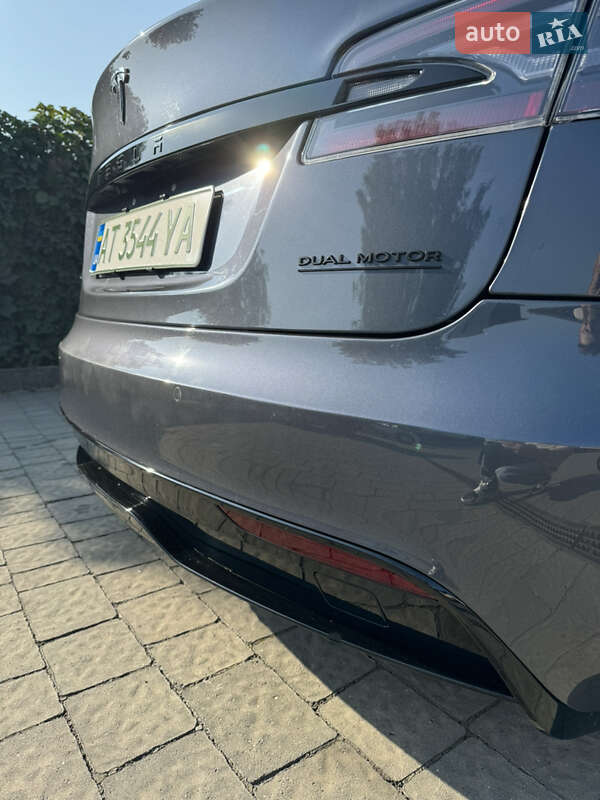 Лифтбек Tesla Model S 2021 в Ивано-Франковске