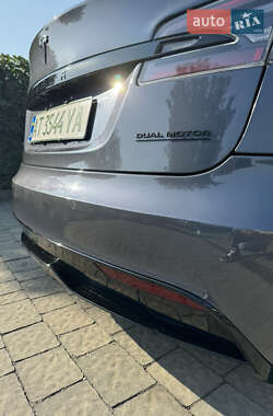 Лифтбек Tesla Model S 2021 в 