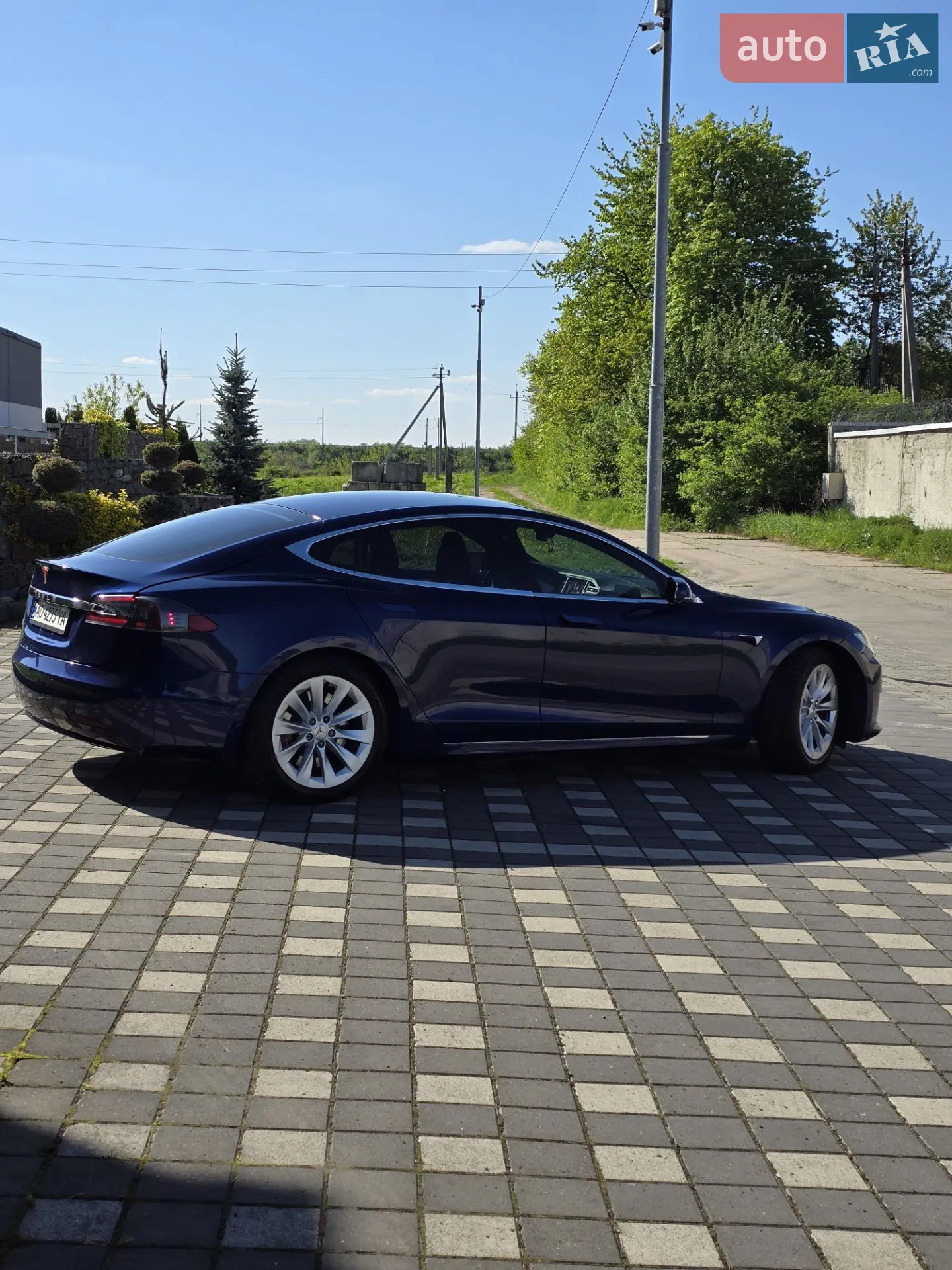 Tesla Model S 2017 VIN 5YJSA1E12HF191706 фото оголошення 9 з 29