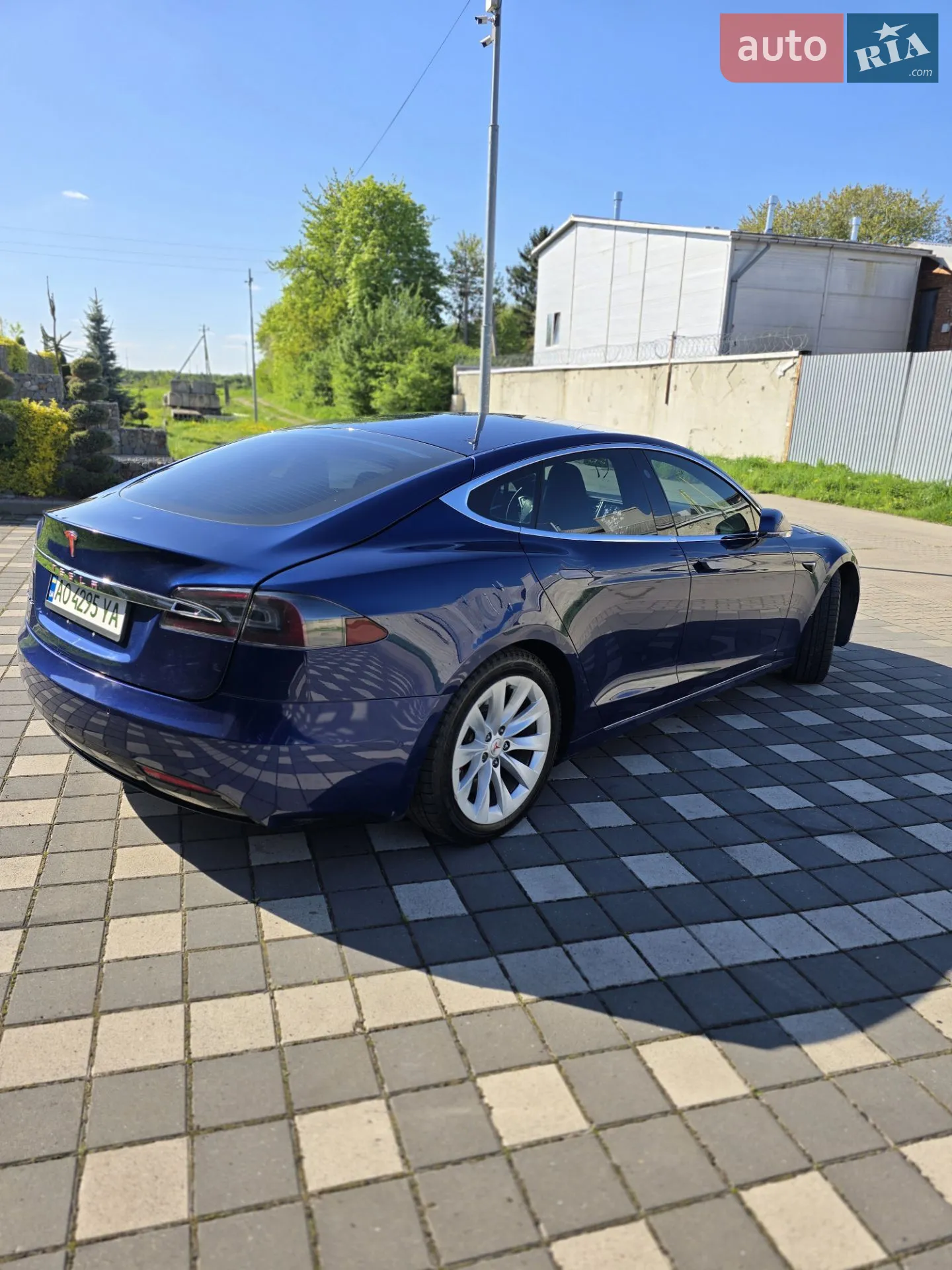 Tesla Model S 2017 VIN 5YJSA1E12HF191706 фото оголошення 17 з 29