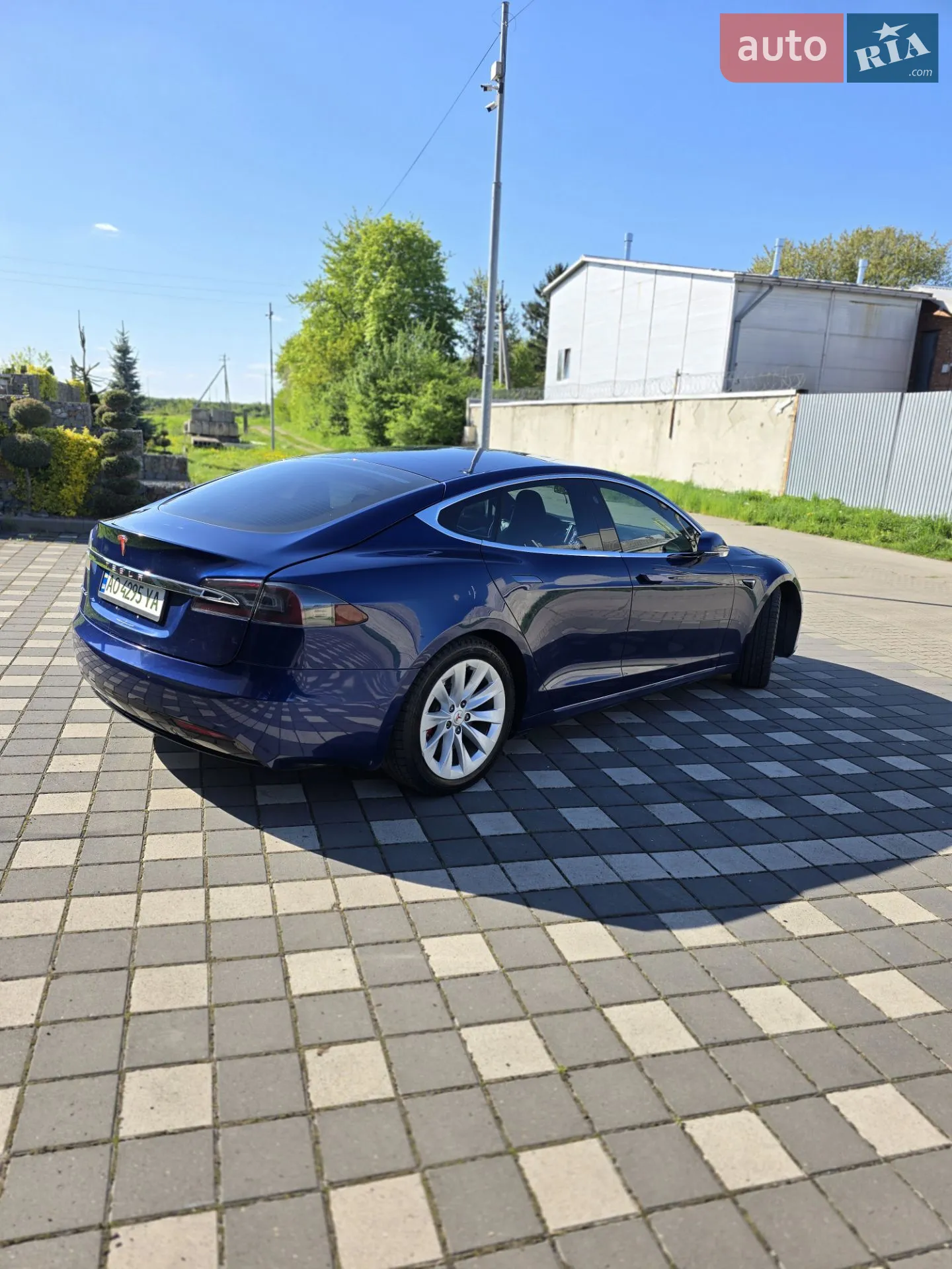Tesla Model S 2017 VIN 5YJSA1E12HF191706 фото оголошення 19 з 29