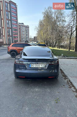 Лифтбек Tesla Model S 2018 в Тернополе