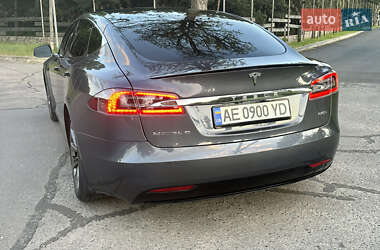 Ліфтбек Tesla Model S 2018 в 