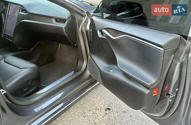 Ліфтбек Tesla Model S 2018 в 
