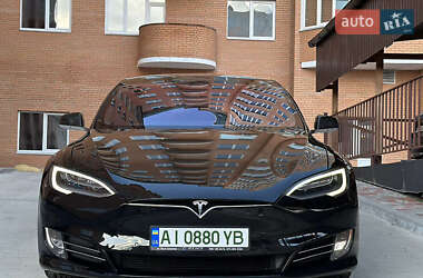 Лифтбек Tesla Model S 2017 в 