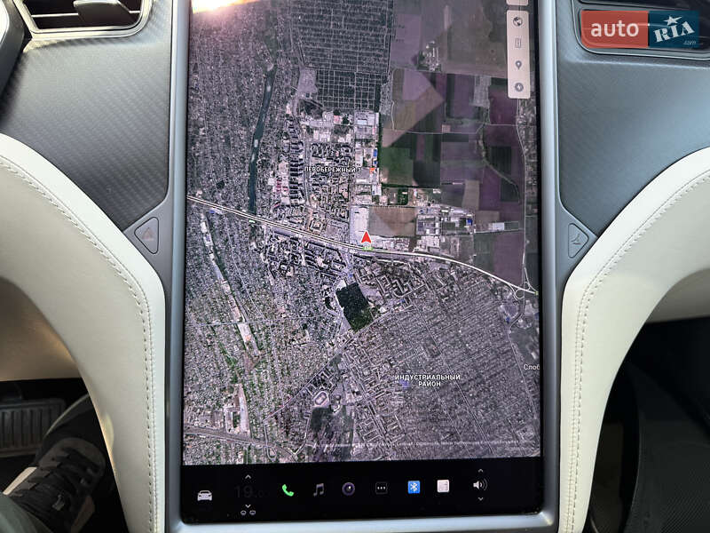 Ліфтбек Tesla Model S 2018 в Дніпрі