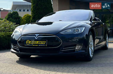 Ліфтбек Tesla Model S 2015 в 