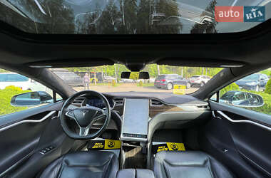 Ліфтбек Tesla Model S 2015 в 