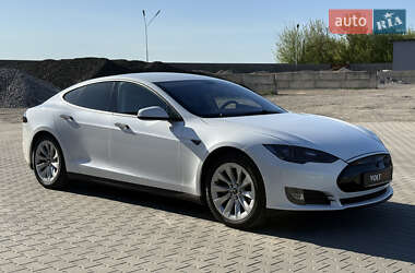 Лифтбек Tesla Model S 2013 в 