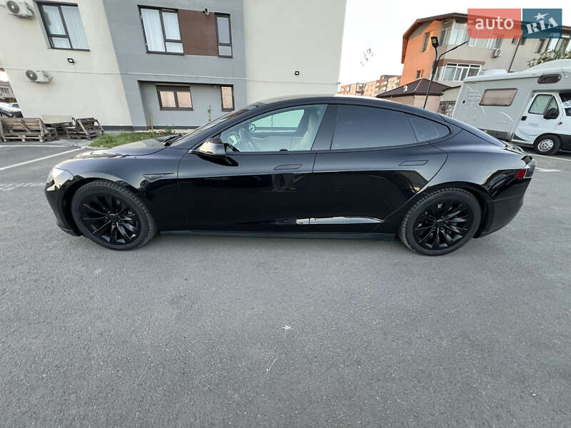 Лифтбек Tesla Model S 2015 в Одессе