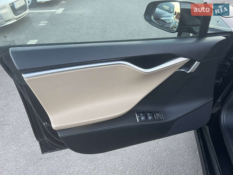 Лифтбек Tesla Model S 2015 в Одессе