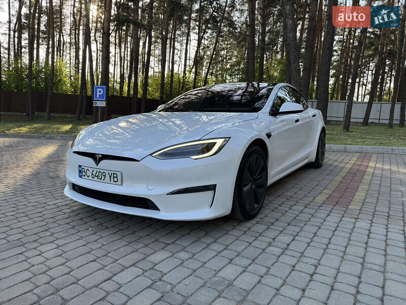 Лифтбек Tesla Model S 2021 в Львове