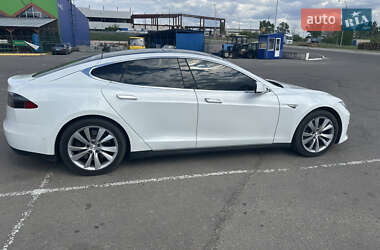 Лифтбек Tesla Model S 2016 в Харькове