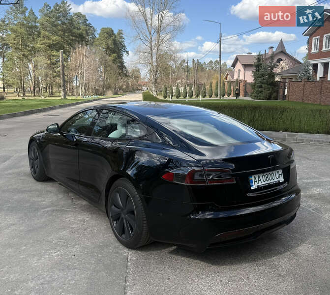 Лифтбек Tesla Model S 2022 в Киеве