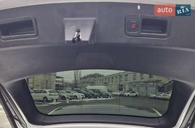 Ліфтбек Tesla Model S 2017 в 