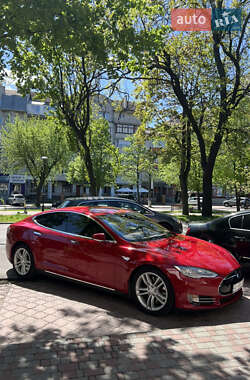 Ліфтбек Tesla Model S 2015 в Києві