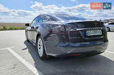 Лифтбек Tesla Model S 2017 в 