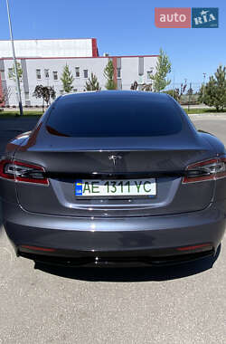 Лифтбек Tesla Model S 2022 в 