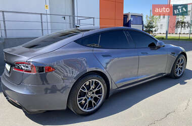 Лифтбек Tesla Model S 2022 в 