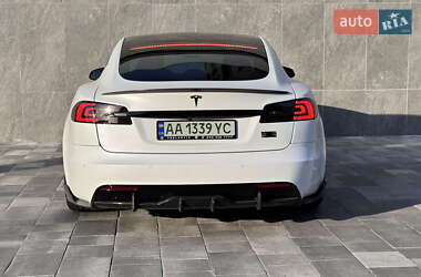 Лифтбек Tesla Model S 2021 в 