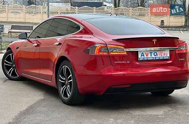 Ліфтбек Tesla Model S 2017 в 