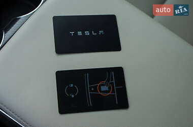 Ліфтбек Tesla Model S 2021 в 