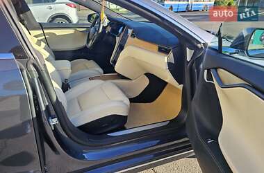 Лифтбек Tesla Model S 2019 в 