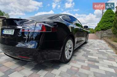 Ліфтбек Tesla Model S 2017 в 