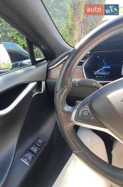 Ліфтбек Tesla Model S 2017 в 