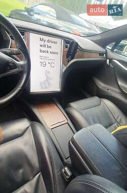 Ліфтбек Tesla Model S 2017 в 