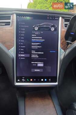 Ліфтбек Tesla Model S 2017 в 